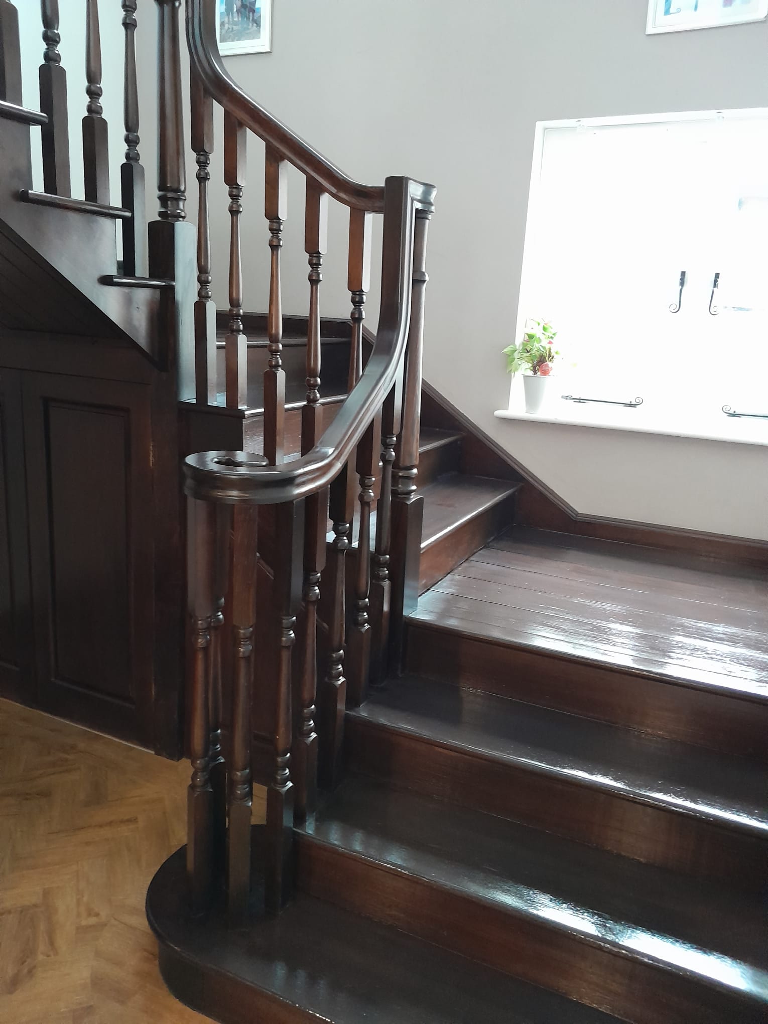 wooden staircase renovation and restoration London